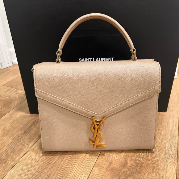 * SOLD * YVES SAINT LAURENT Cassandra Medium top handle bag - Picture 6 of 17